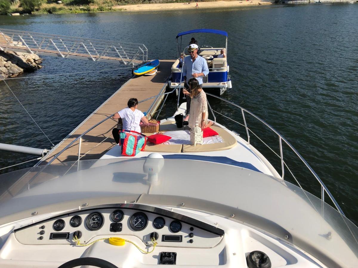 Hotel Aquadouro Yacht Radames - Sleep Boat Experience Castelo de Paiva Exterior foto