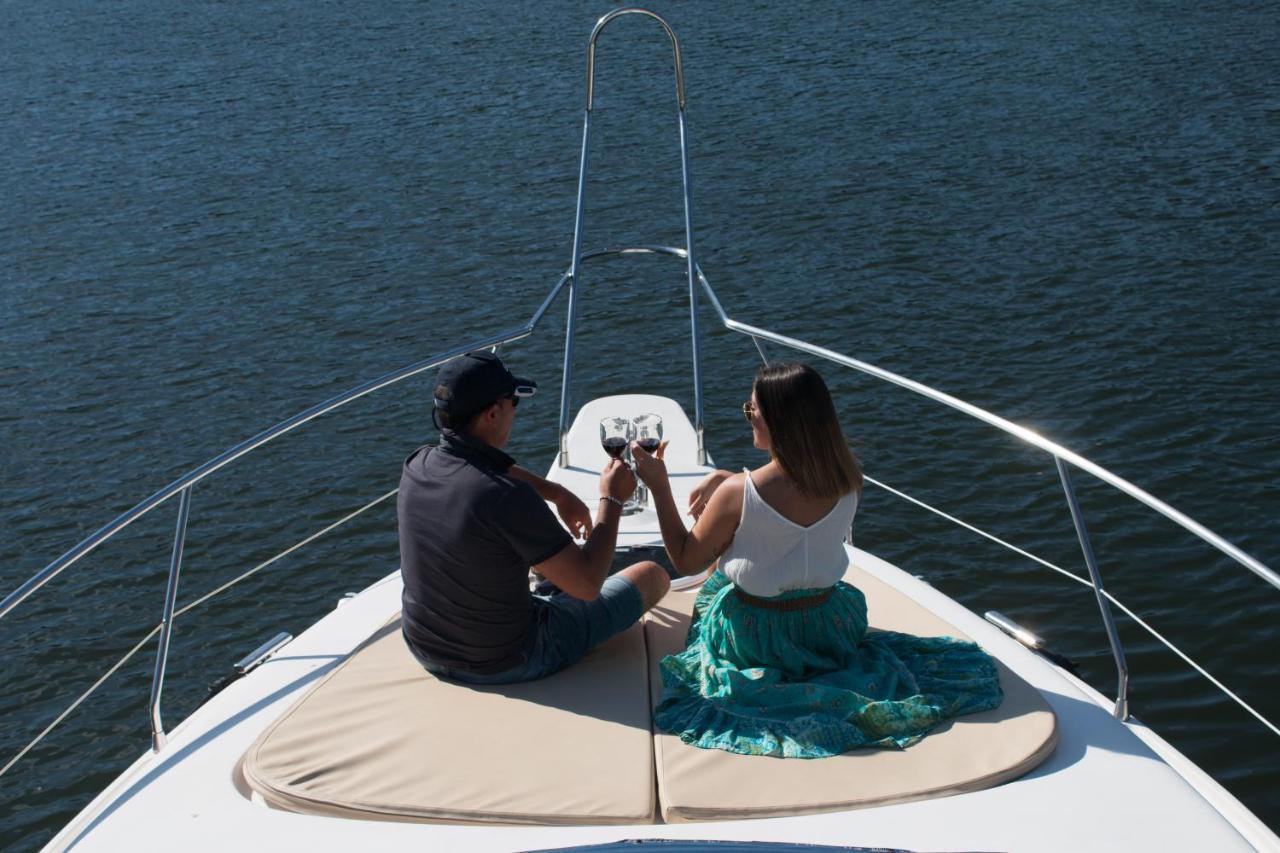 Hotel Aquadouro Yacht Radames - Sleep Boat Experience Castelo de Paiva Exterior foto