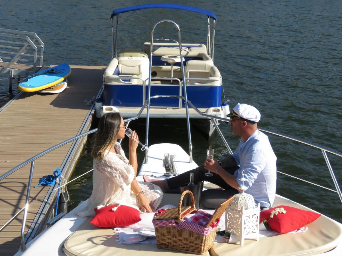 Hotel Aquadouro Yacht Radames - Sleep Boat Experience Castelo de Paiva Exterior foto
